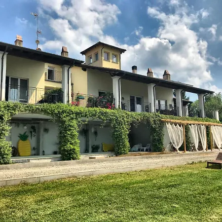Il Sassoscritto 4* Montecalvo Versiggia
